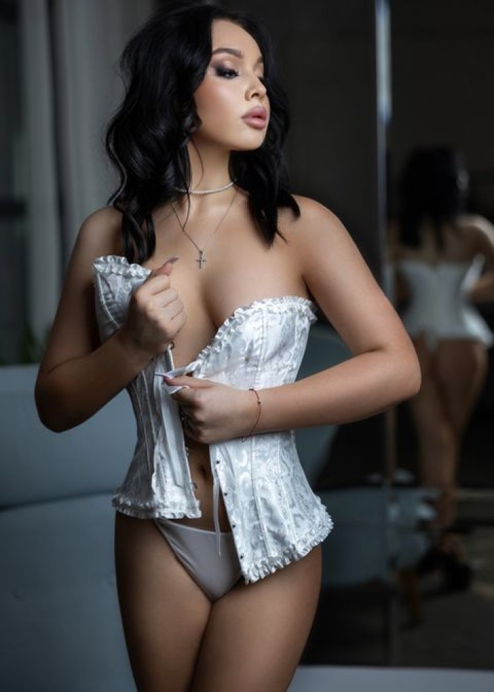 Индивидуалка Эмилия фото № 2 в городе Нерюнгри